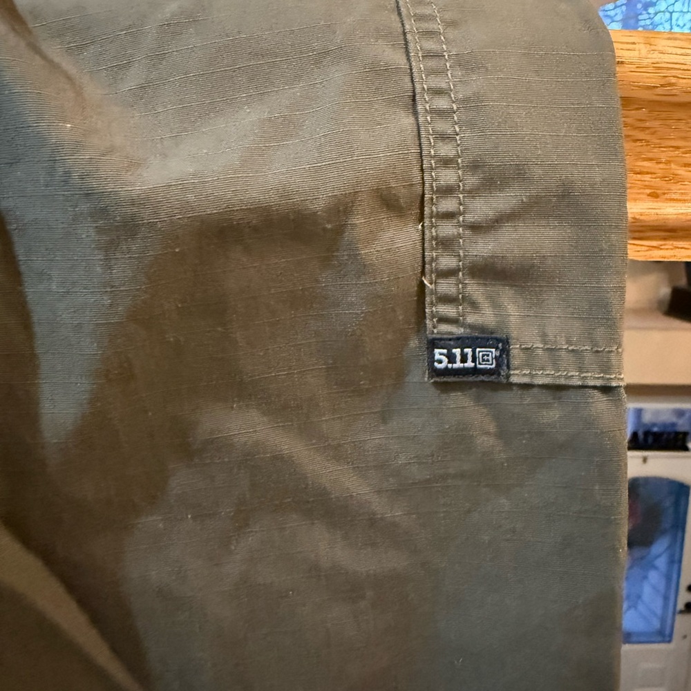 5.11 Tactical Dark olive green Pants 32x30 many pockets durable - Picture 3 of 12